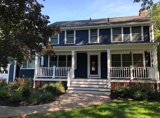 7 Richard Rd, Bedford, MA 01730