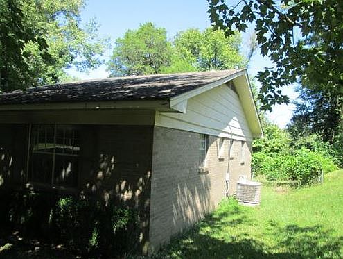4th image of 104 Moonmist Dr