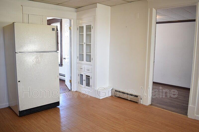 27 Cook St Auburn ME Zillow