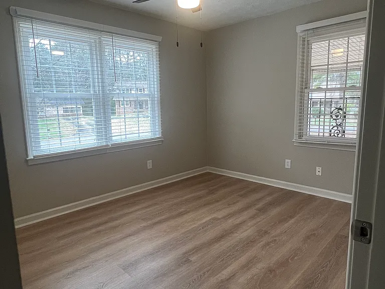 Pedro Dr SW — Photo 5