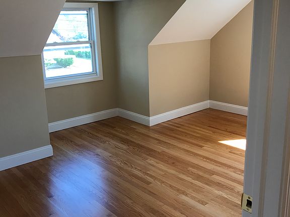 5th image of 51 Hudson Ave