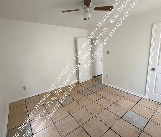 639 Mississippi Blvd #4 — Photo 17