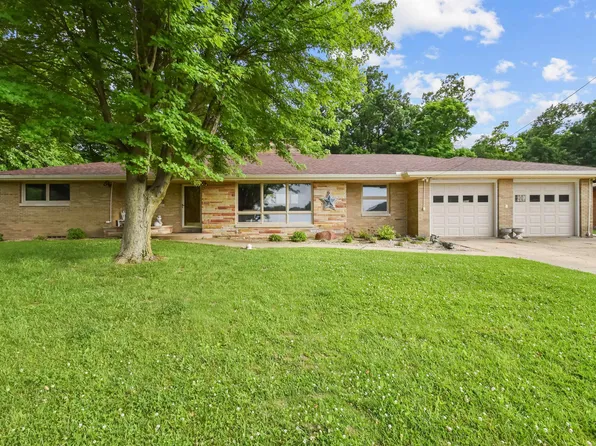 104 Barbara St, East Peoria, IL 61611
