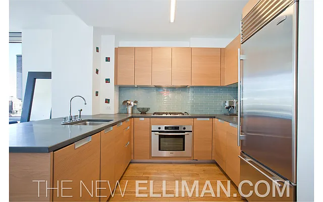 Rented by Douglas Elliman | media 17