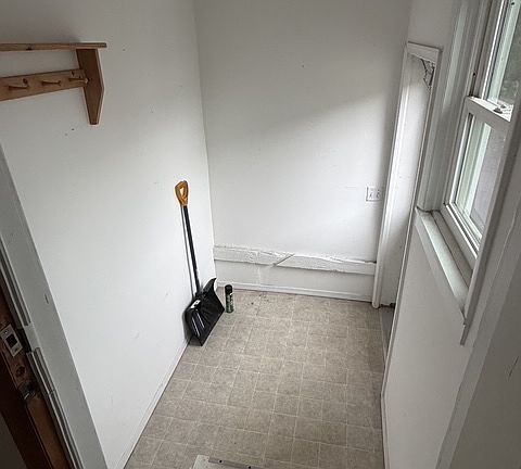 4th image of 27 Martin St Unit 2