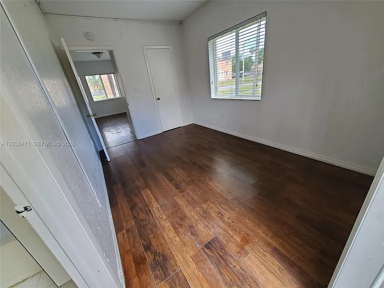 300 NW 84th Ter #300 — Photo 11