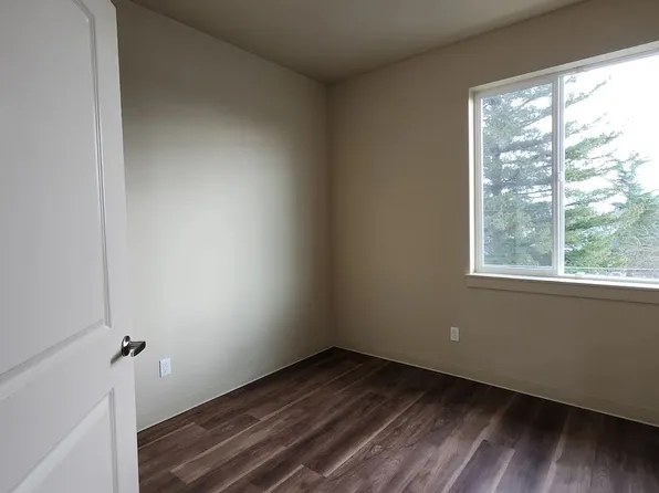 PHP001, 636 4th St #654, Gervais, OR 97026