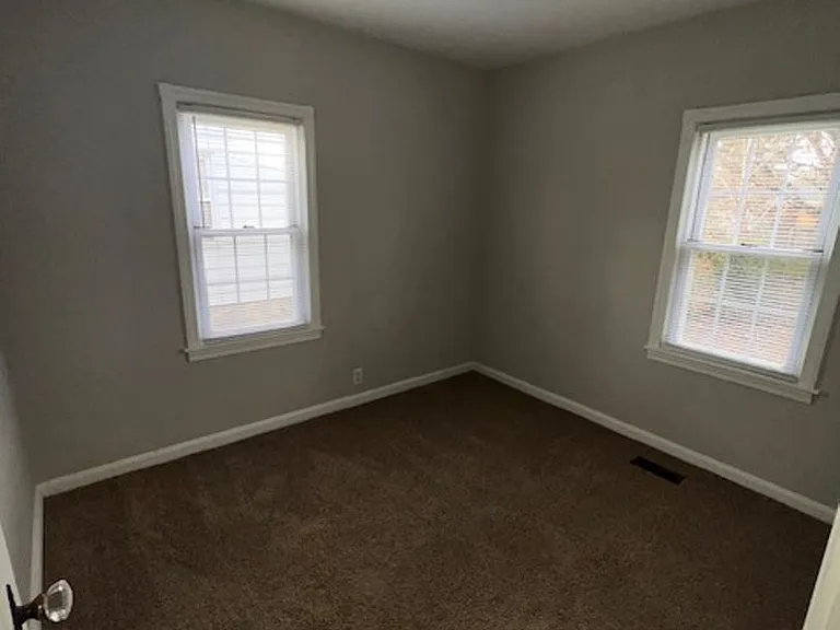 900 Hercules Ave — Photo 7