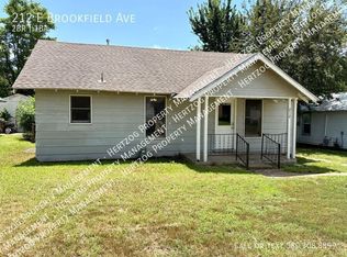 212 E Brookfield Ave, Ponca City, OK 74601