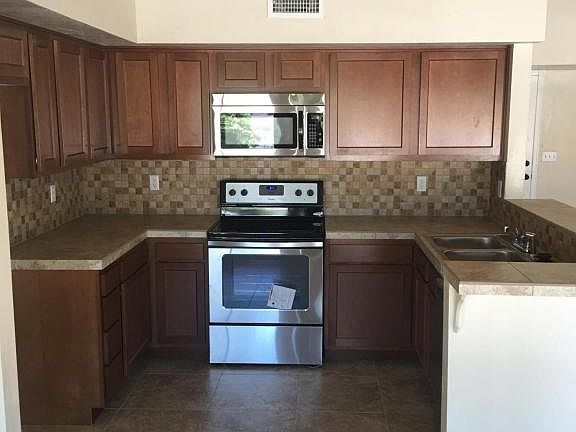 2nd image of 3236 S Avenida Cancion