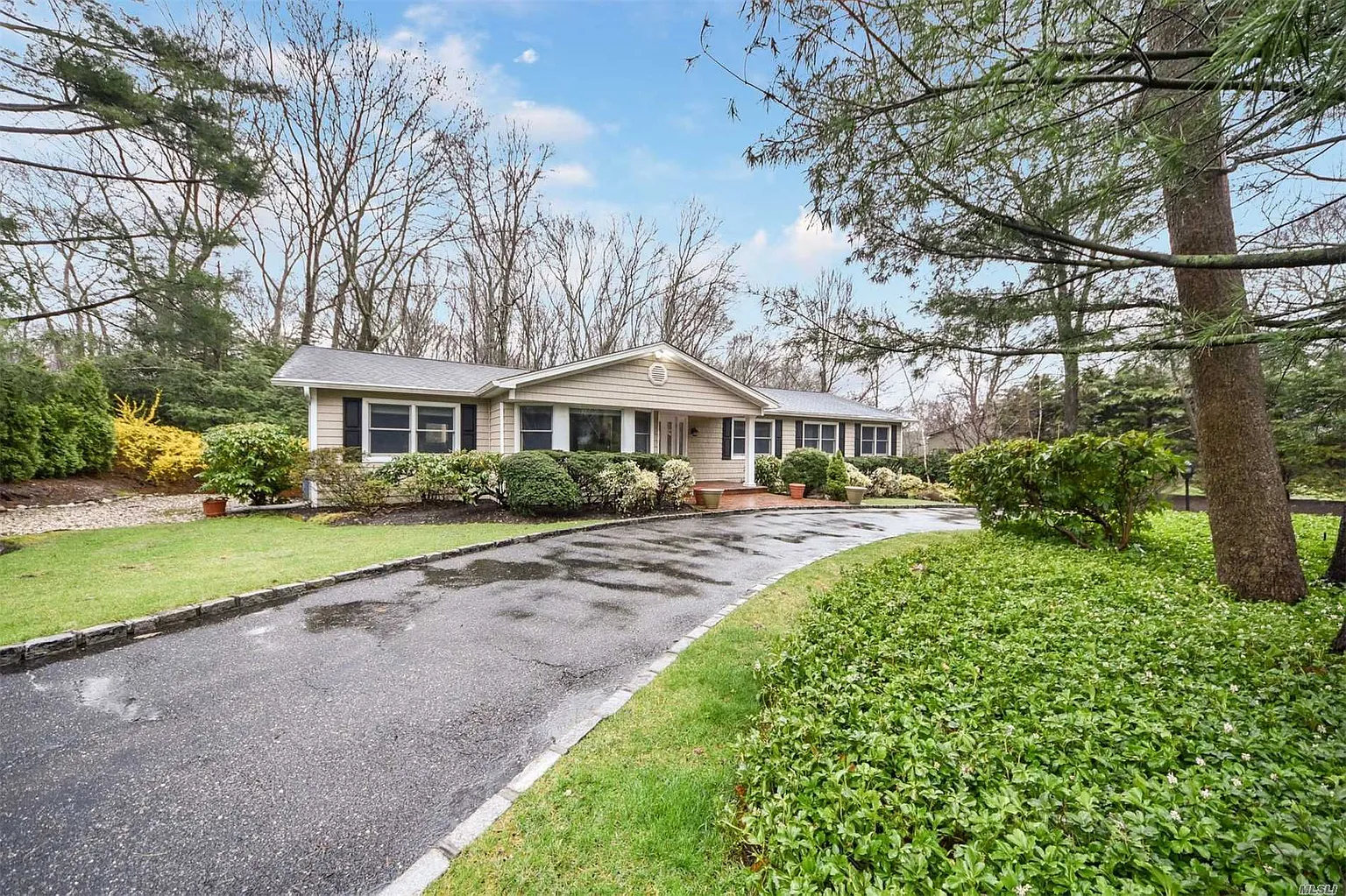 24 Threepence Dr photo 1