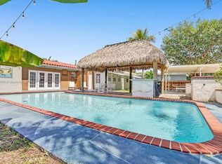 247 SW 5th St, Dania, FL 33004