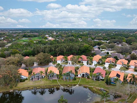 4th image of 937 Harbor Town Dr