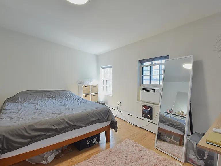 57 Jane St #3 — Photo 4