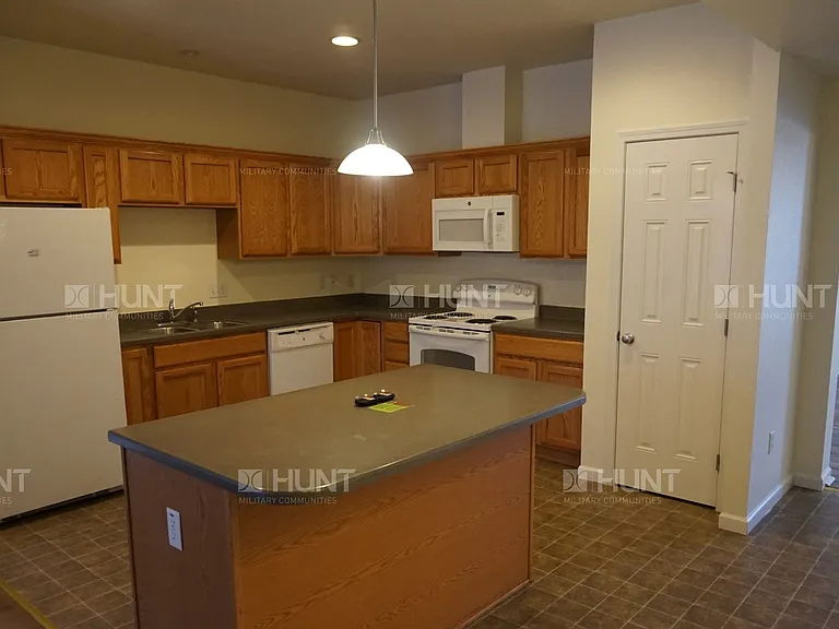 25 Barrett Dr — Photo 4