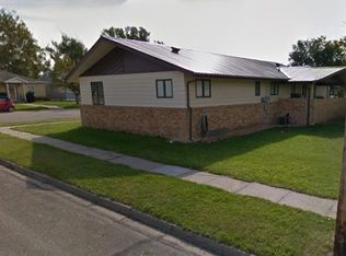 200 SE 2nd St, Linton, ND 58552