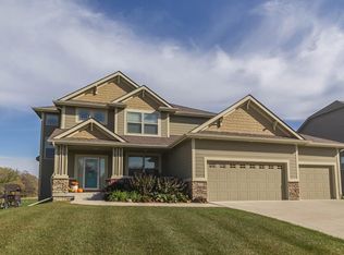 3915 147th St, Urbandale, IA 50323