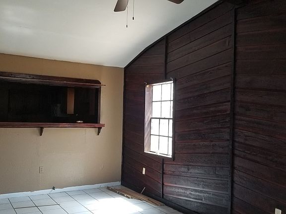 5th image of 3317 S New York Ave