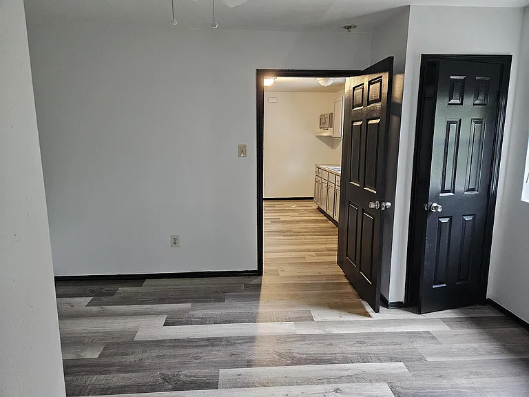 5521 Wickfield Dr — Photo 8