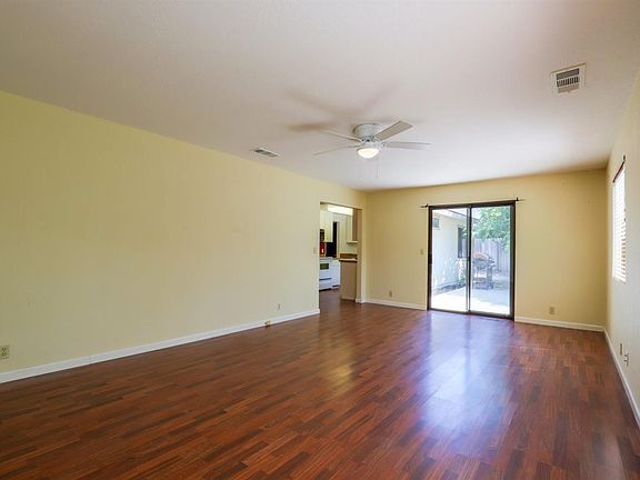 5th image of 4145 River Woods Dr