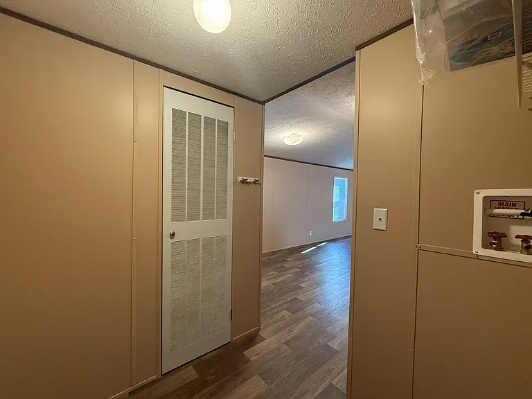 108 Fairground Rd #10 — Photo 20