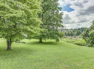1349 Muddy Creek Rd, Blountville, TN 37617