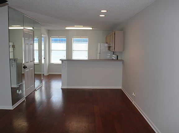 4th image of 17 Pelican Ct