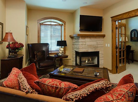 5th image of 2525 Village Dr #5D