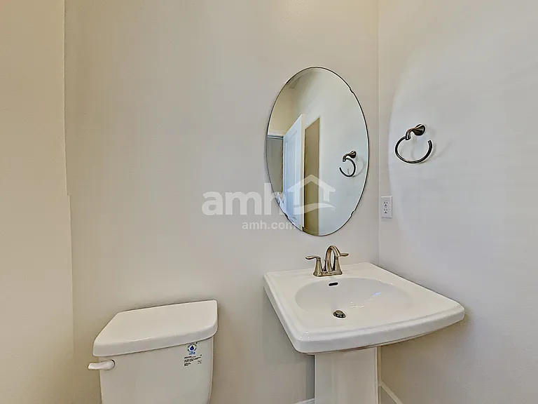 10630 138th St E — Photo 8