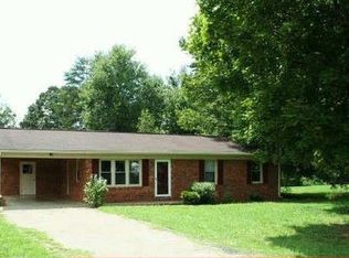 228 Harriet Ln, Statesville, NC 28625