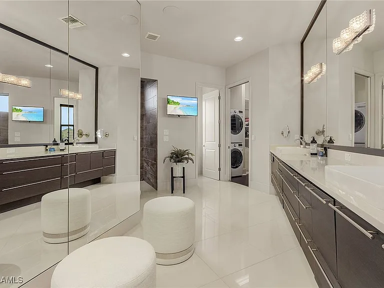 11695 Royal Tee Cir — Photo 25