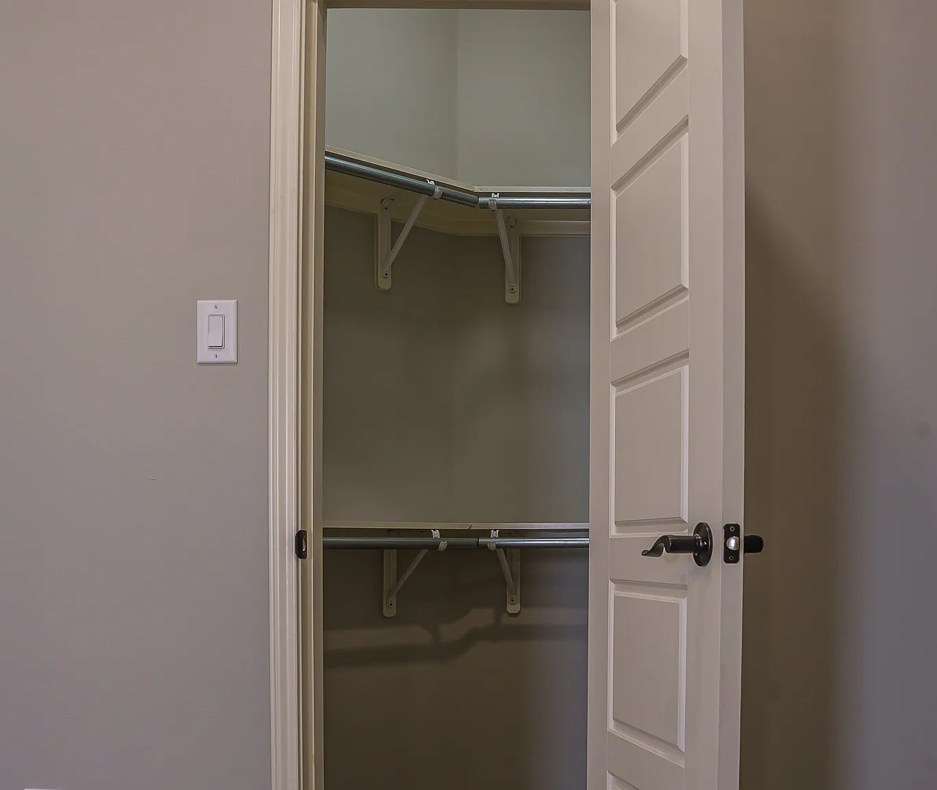 2 bed, 2.5 bath, 1199 sqft, $1,275 — Photo 4