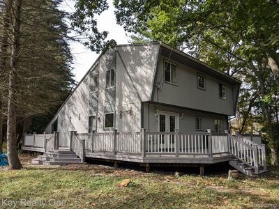 150 Porter Ln, Leonard, MI, 48367