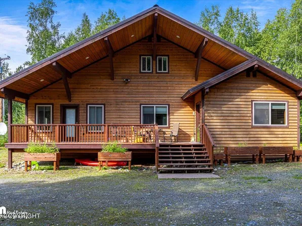 16335 E Sunshine Lake West Dr, Talkeetna, AK 99676