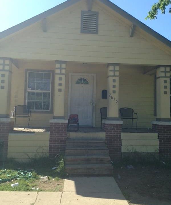1st image of 2615 Peabody Ave