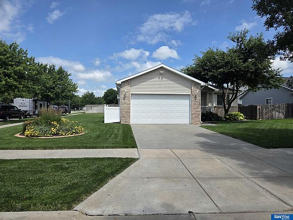 2nd image of 6237 Cornflower Dr