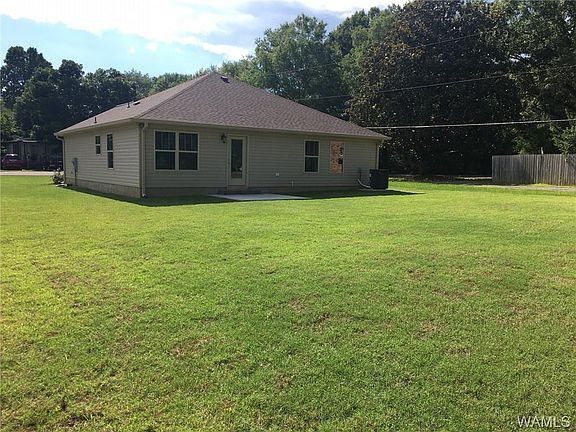 4th image of 2815 Deerfield Ln