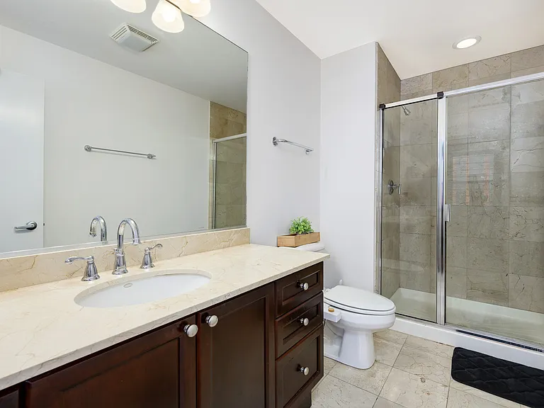 1260 W Washington St #608 — Photo 11