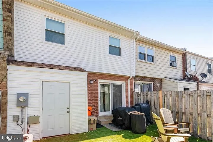 2454 Kilpatrick Pl — Photo 19