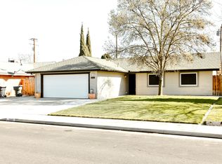 2061 Candlewood Ln, Hanford, CA 93230