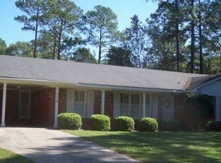 1909 E Lakeridge Ln, Albany, GA 31707