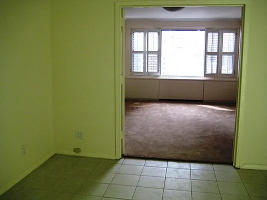 Rented by Luxus Manhattan Realty | media 23