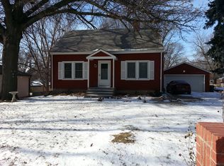 1739 S 49th St, Lincoln, NE 68506