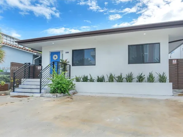 2911 N Ocean Dr, Hollywood, FL 33019