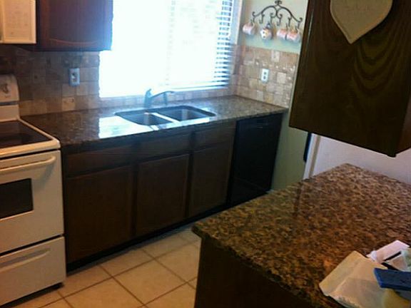 3rd image of 2829 Chariot Ln