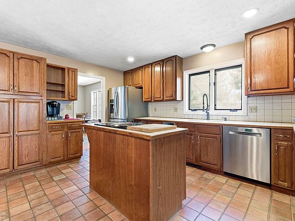 5th image of 82 Truell Road