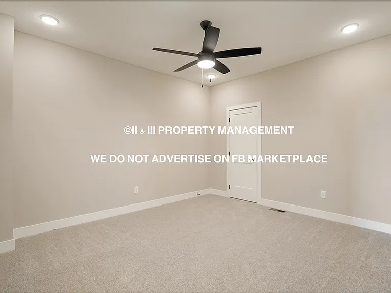 9581 Jupiter St — Photo 32