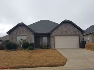 3992 Mountain Crest Cir, Alexander, AR 72002