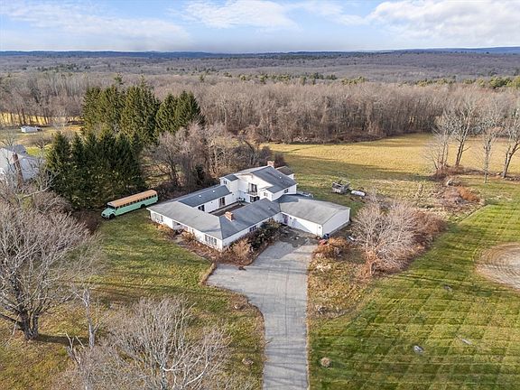 4th image of 186-8 Lots Rd
