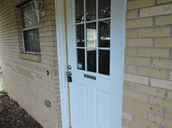 692A E Williams Ave, Crestview, FL 32539